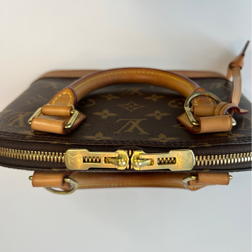 Louis Vuitton Alma BB - Picture 16 of 16